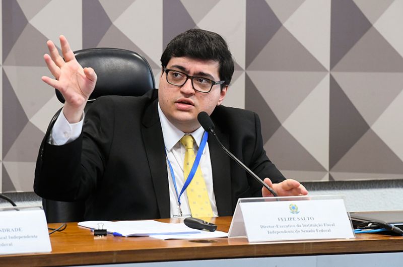 Felipe Salto, diretor-executivo da IFI: redução tributária para as empresas poderá não levar a um repasse para os preços aos consumidores - Marcos Oliveira/Ag?ia Senado