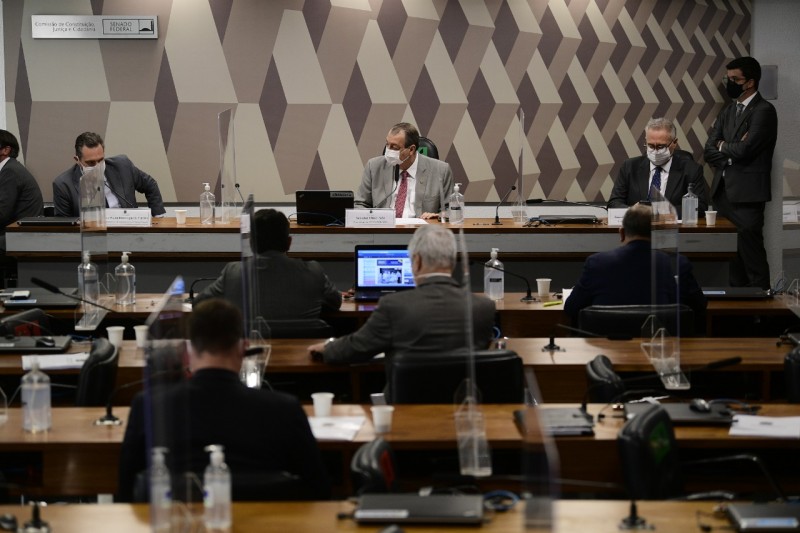 Dominguetti, Omar Aziz, presidente, e Renan Calheiros, relator da CPI - Agência Senado