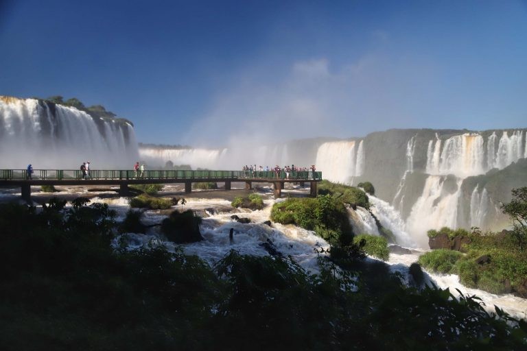 Parque Nacional do Iguaçu recebe mais de 2 milhões de visitantes por ano - (Foto: José Fernando Ogura/AEN)