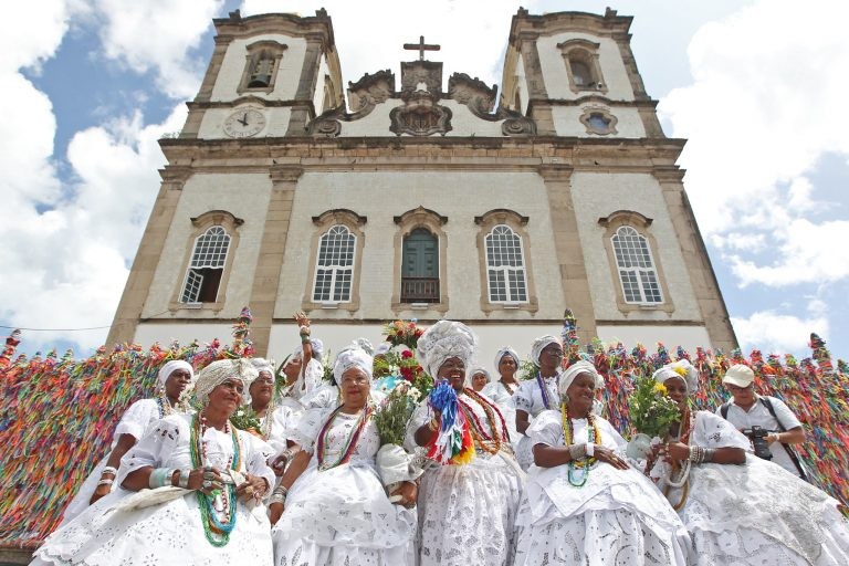Lavagem das escadarias da Igreja do Bonfim em 2020, Salvador (BA) - (Foto: Fernando Vivas/Governo da Bahia)