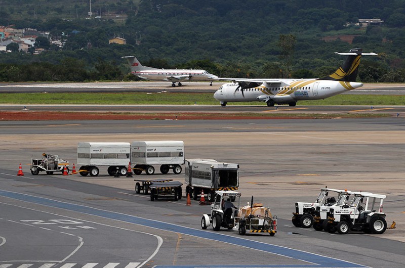Para o autor do requerimento do debate, Izalci Lucas, a oferta de serviços de aviação é assimétrica e tem características de desenvolvimento econômico e social de cada estado - Andre Borges/Angência Brasília