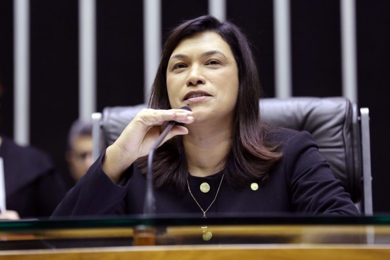 Maria Rosas: informações são importantes para continuidade das políticas públicas - (Foto: Michel Jesus/Câmara dos Deputados)