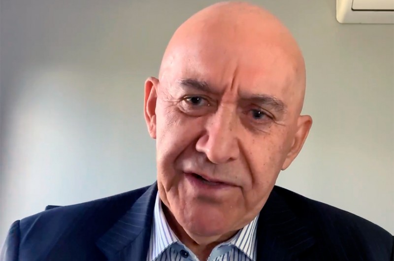 O senador Confúcio Moura é o presidente dessa comissão, que acompanha as medidas de combate à pandemia - Reprodução TV Senado