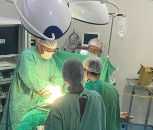 Das 39 cirurgias realizadas no final de semana, 30 foram eletivas