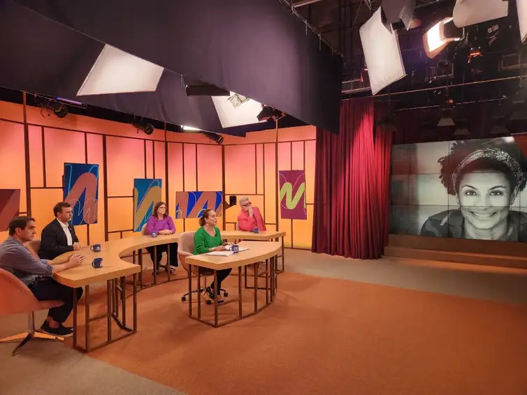 Rio de Janeiro (RJ) 25/03/2024 – O presidente da Embratur, Marcelo Freixo, participa do programa Sem Censura, da TV Brasil, apresentado por Cissa Guimarães. Foto: Fernando Frazão/Agência Brasil