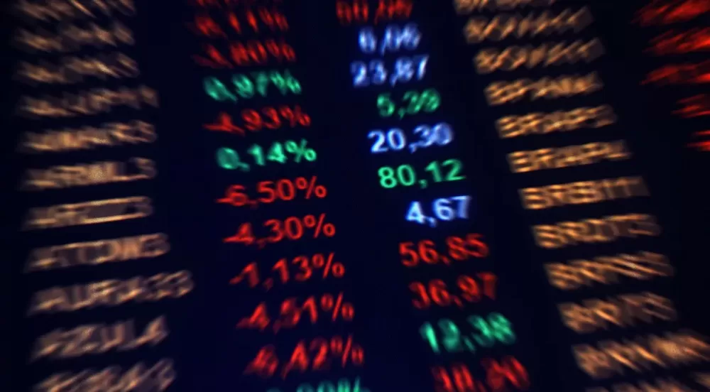 Moeda encerrou o dia cotada a R$ 5,2686 na venda, alta de 1,64% Cris Faga/NurPhoto via Getty Images