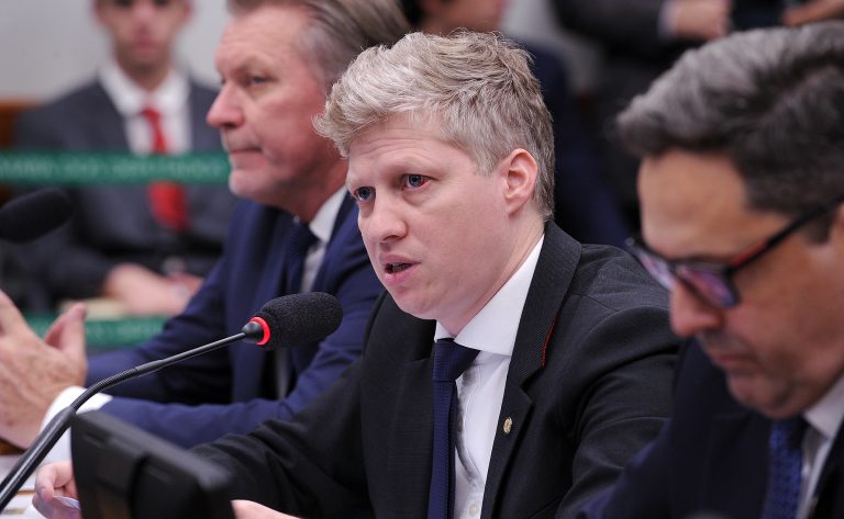 Marcel van Hattem: "A censura não pode prevalecer" Fonte: Agência Câmara de Notícias