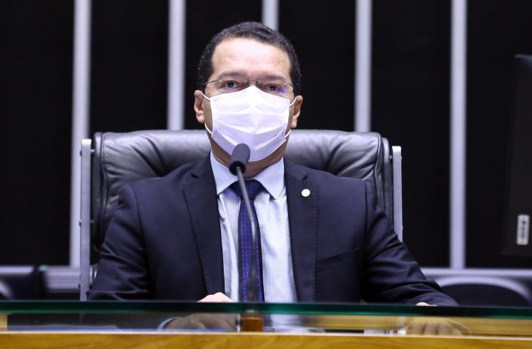 Tito: vários serviços públicos já podem ser acessados digitalmente - (Foto: Najara Araujo/Câmara dos Deputados)