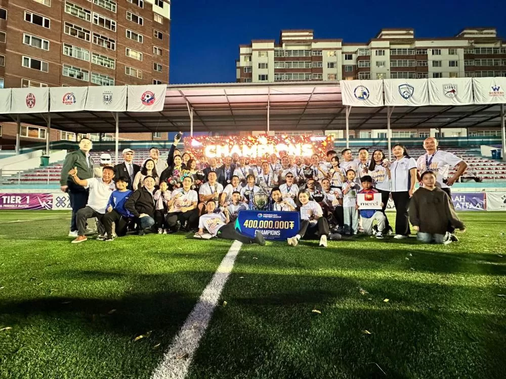 Elenco e comissão do SP Falcons (Foto: Divulgação)