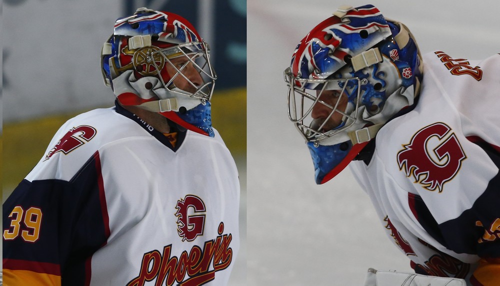 Detalhes do capacete de Cech, com escudos de Arsenal e Chelsea. Foto: Action Foto Sport/NurPhoto via Getty Images