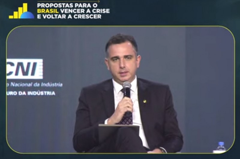 O presidente do Senado, Rodrigo Pacheco, ressaltou a disposição do Congresso em dar andamento às reformas tributária e administrativa - Reprodução CNI