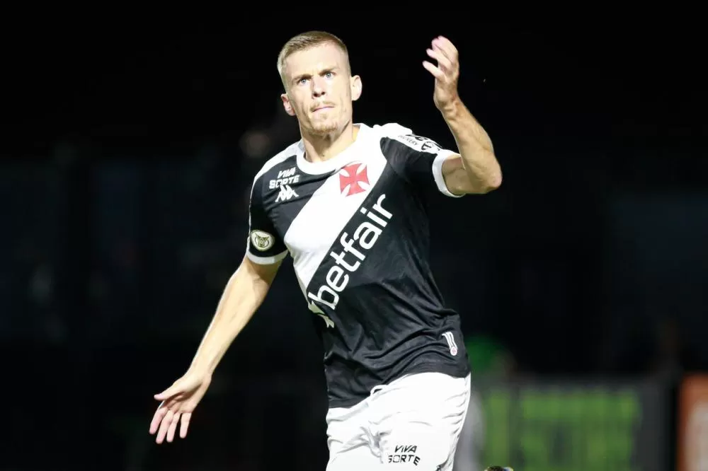 Max Dominguez desencantou pelo Vasco e pode ganhar vaga – Foto: Matheus Lima/Vasco