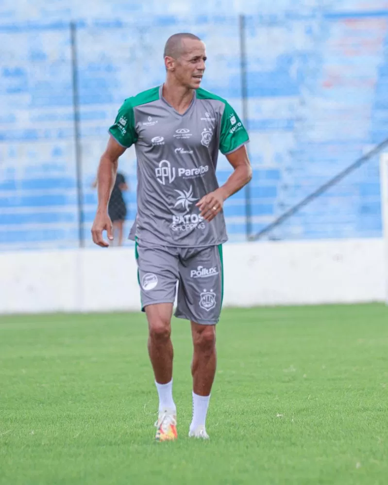 Derley treinando com o Nacional de Patos. Foto Eder Fotografia 