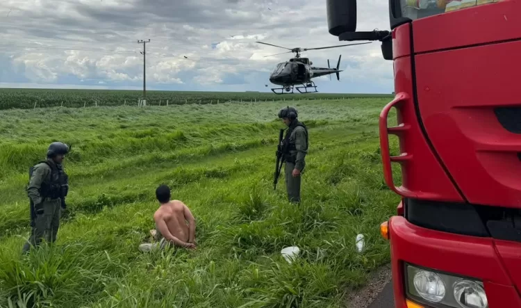 O suspeito de 30 anos foi encontrado na Bahia pegando carona em um caminhão que seguia rumo à capital federal
