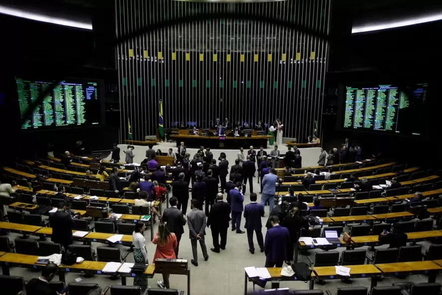 Plenário da Câmara dos Deputados vota projetos do pacote fiscal — Foto: Brenno Carvalho/Agência O Globo
