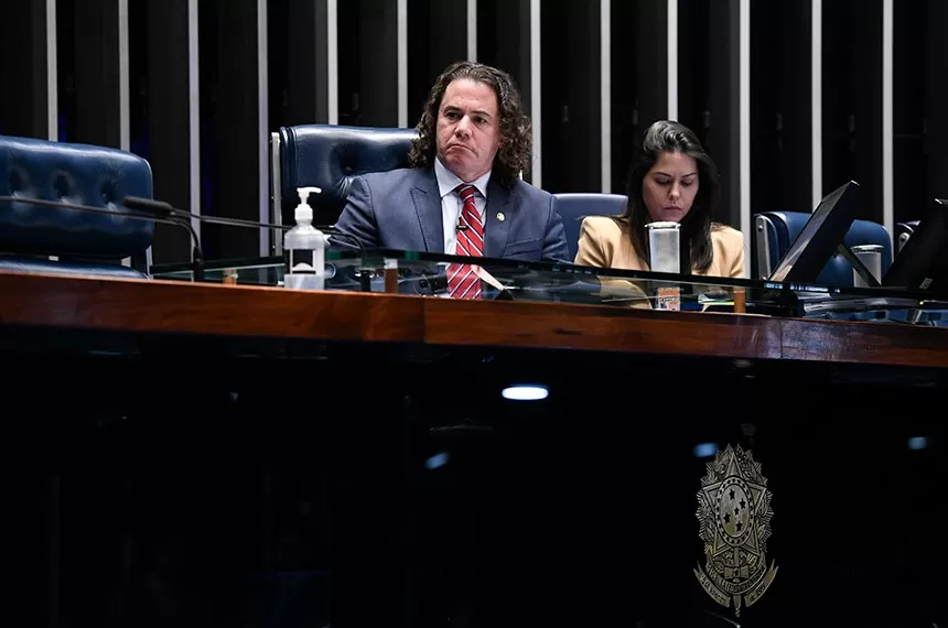 Veneziano Vital do Rêgo, primeiro vice-presidente do Senado, representará a Casa nas solenidades que acontecem nesta quarta-feira, em Brasília, para lembrar os dois anos dos ataques às sedes dos três Poderes Jefferson Rudy/Agência Senado Fonte: Agência S