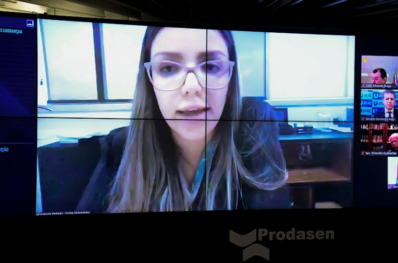 Emanuela Medrades é diretora técnica da Precisa, empresa que teria intermediado as negociações para compra da vacina Covaxin - Agência Senado
