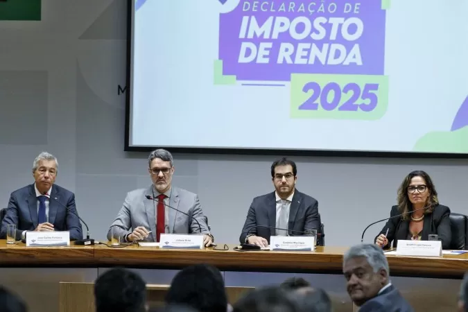 As regras para a declaração do IR 2025 foram informadas durante coletiva de imprensa, nesta quarta-feira (12/3). - (crédito: Bruno Peres/Agência Brasil)