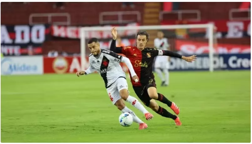 Coutinho em Melgar x Vasco (Foto: X / Conmebol)