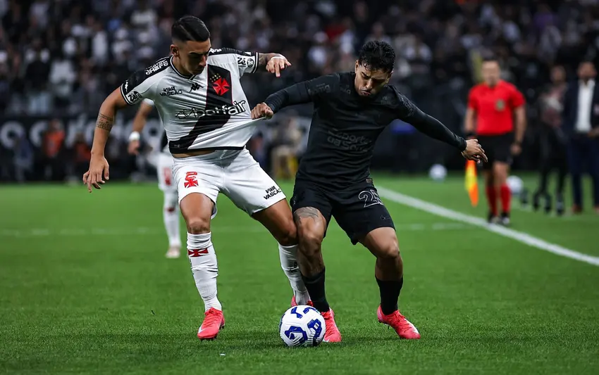 Corinthians venceu o Vasco na Neo Química Arena (Foto: Fabio Giannelli/AGIF)