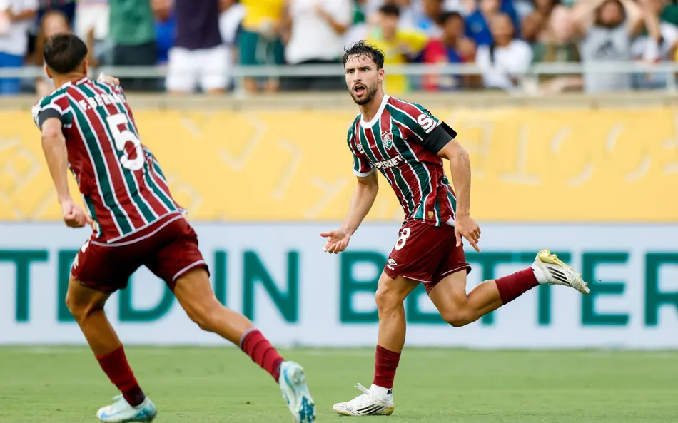 Martinelli e Bernal em campo (Foto: Marcelo Gonçalves/Fluminense F.C.)