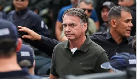 Bolsonaro realizou procedimento na pele em hospital particular de Brasília e teve alta no mesmo dia Folha Vitória
