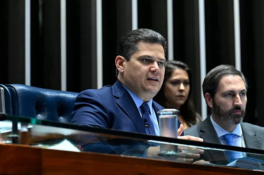 Davi comemorou a rejeição da PEC Waldemir Barreto/Agência Senado Fonte: Agência Senado