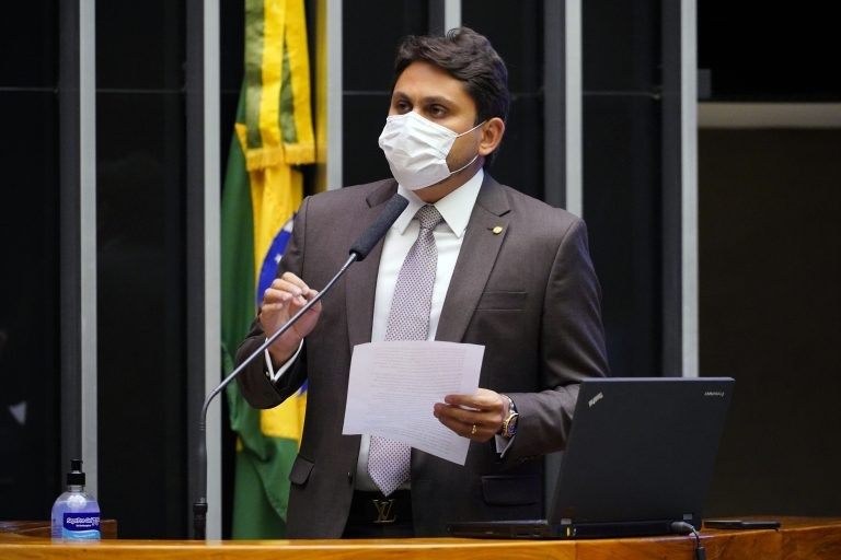O deputado Juscelino Filho, relator da LDO - (Foto: Pablo Valadares/Câmara dos Deputados)