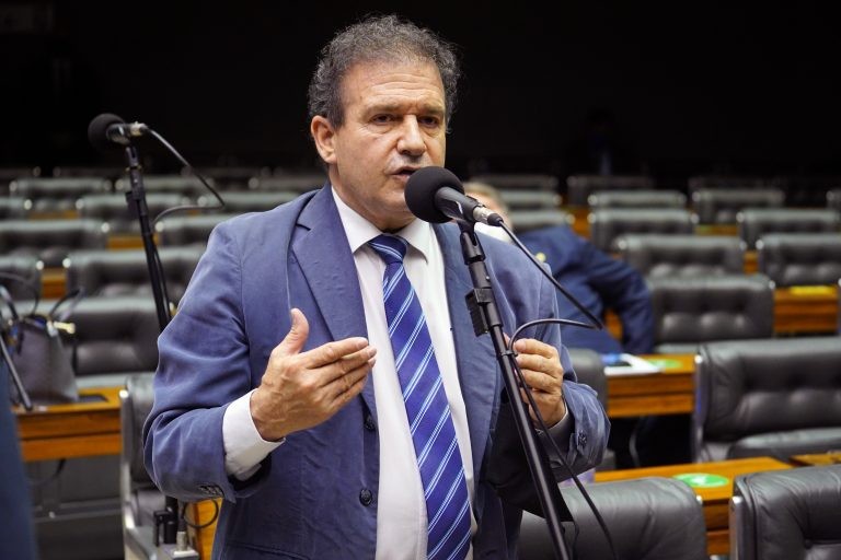 Pompeo de Mattos, relator do projeto na CCJ - (Foto: Pablo Valadares/Câmara dos Deputados)