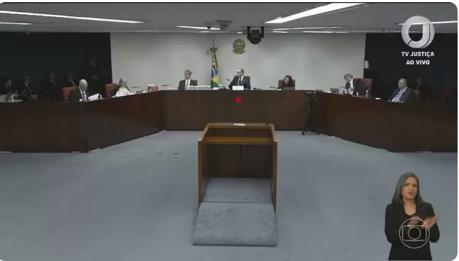 Primeira Turma do STF condena Bolsonaro por tentativa de golpe de Estado e mais 4 crimes a total de 27 anos e 3 meses de prisão — Foto: Jornal Nacional/ Reprodução