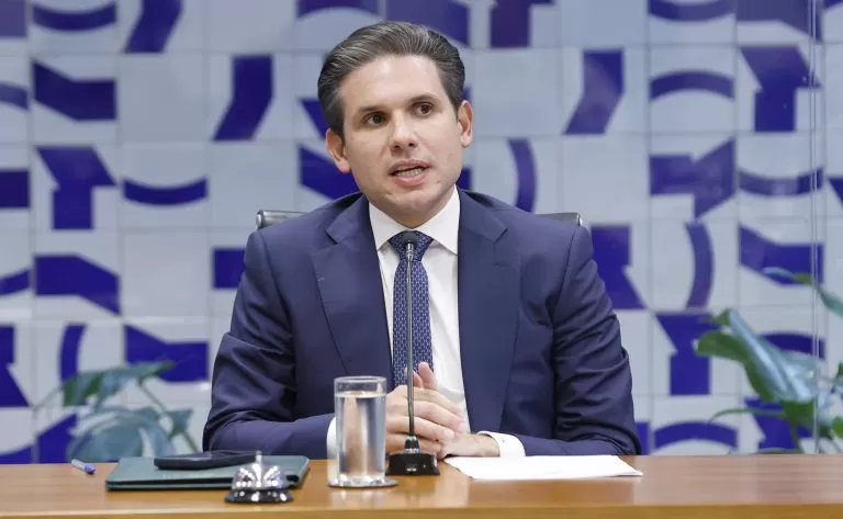 Motta: “Não vamos enfrentar a violência das ruas com falsas narrativas” Fonte: Agência Câmara de Notícias