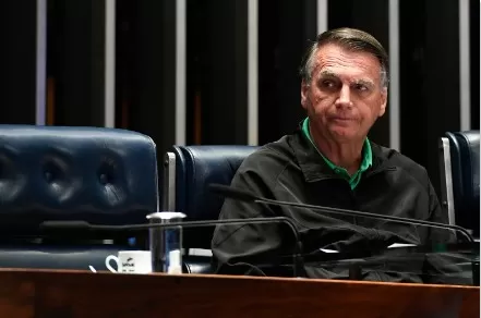 Só do PL, Bolsonaro recebe mais de R$ 30 mil por mês a título de serviços técnico-profissionais Carlos Moura/Agência Senado - Arquivo
