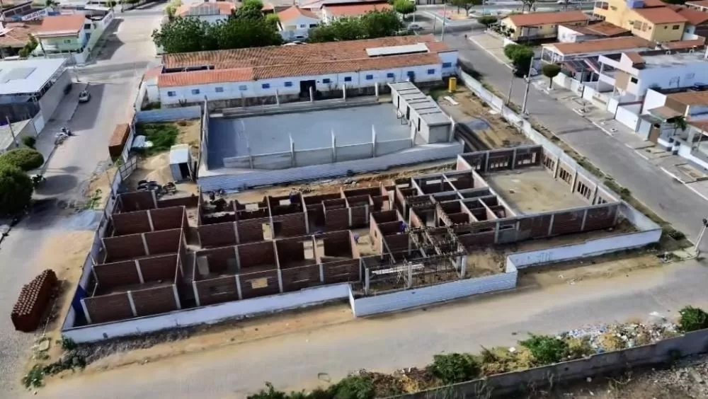 É aqui que o futuro de centenas de jovens patoenses começa a ganhar forma!