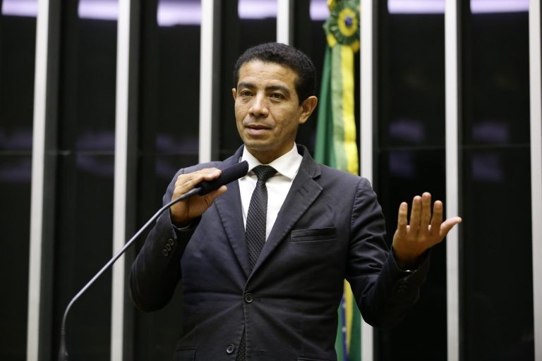 Pastor Gil: muitas cidades seguem processo de expansão urbana ignorando essa necessidade - (Foto: Najara Araújo)