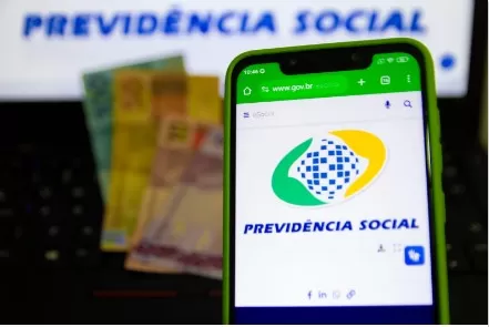 INSS antecipa o pagamento do 13º salário a segurados ADRIANA TOFFETTI/ATO PRESS/ESTADÃO CONTEÚDO - 03.-4.2025