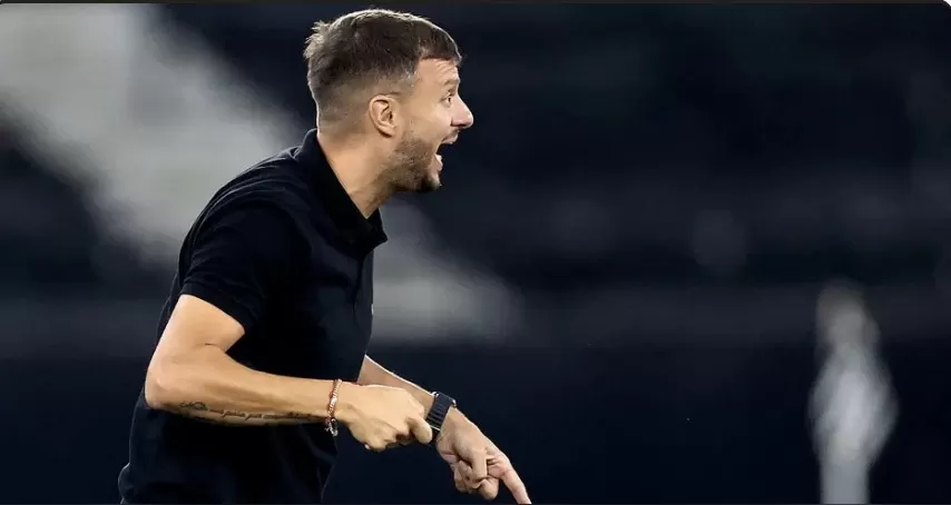 imagem cameraBotafogo não engrenou com Martín Anselmi (Foto: Vitor Silva / Botafogo