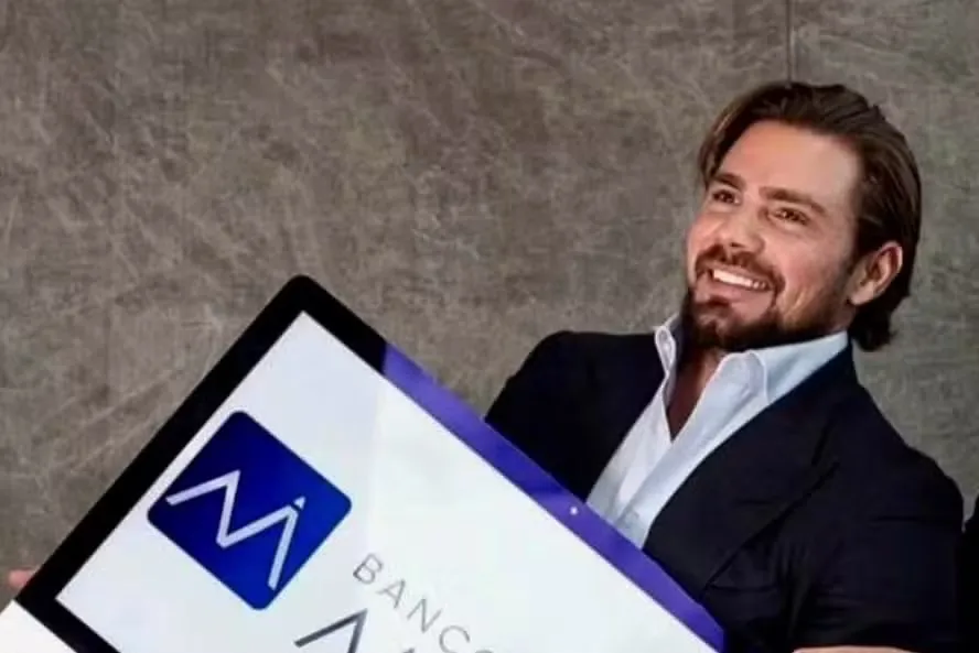 Daniel Vorcaro, dono do Banco Master - O banqueiro negocia um acordo de delação premiada com a Polícia Federal (PF) e a Procuradoria-Geral da República (PGR) e já assinou um acordo de confidencialidade com as autoridades. - Foto: Banco Master/Reprodução