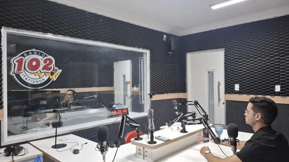 Fisioterapeuta João Victor alerta para os perigos do sedentarismo em entrevista à Rádio Itatiunga