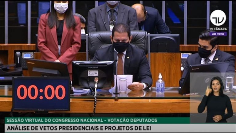 Deputado Marcelo Ramos preside sessão do Congresso Nacional - (Foto: Reprodução/YouTube)