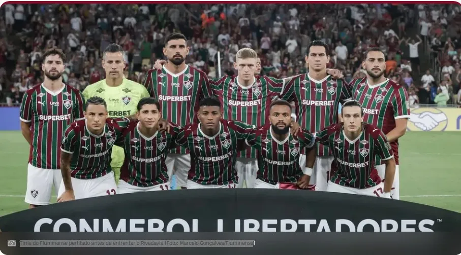imagem cameraTime do Fluminense perfilado antes de enfrentar o Rivadavia (Foto: Marcelo Gonçalves/Fluminense