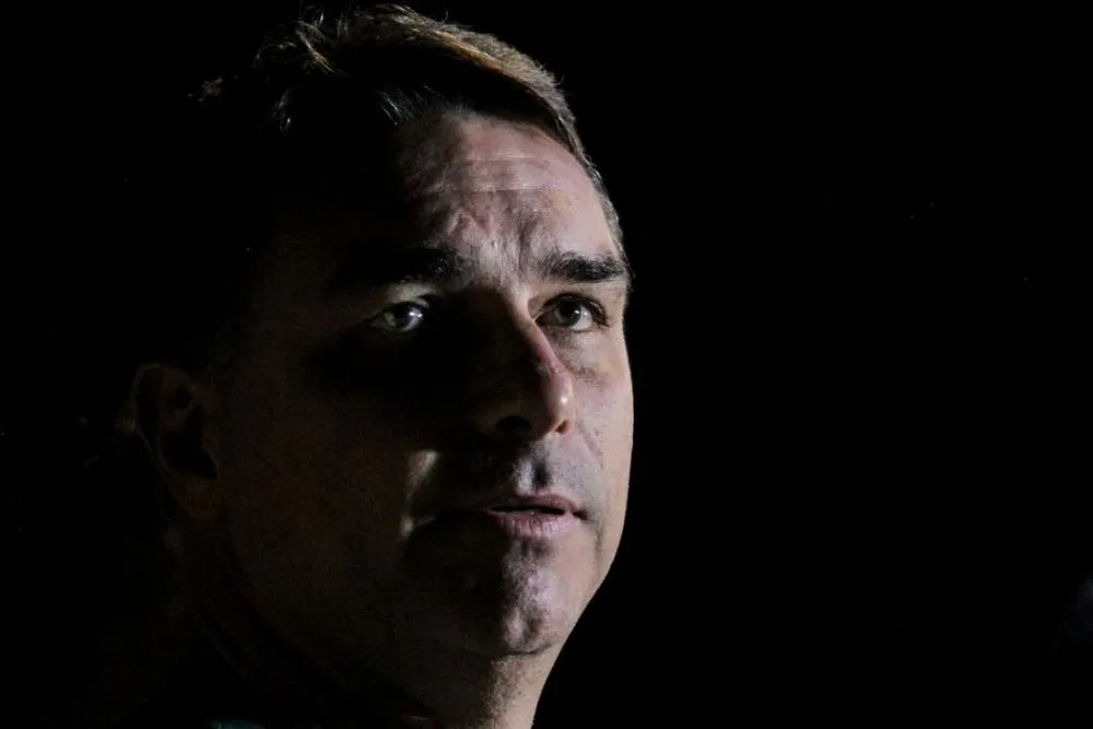 O senador brasileiro e pré-candidato à presidência Flávio Bolsonaro - Foto: Vitor Souza/AFP