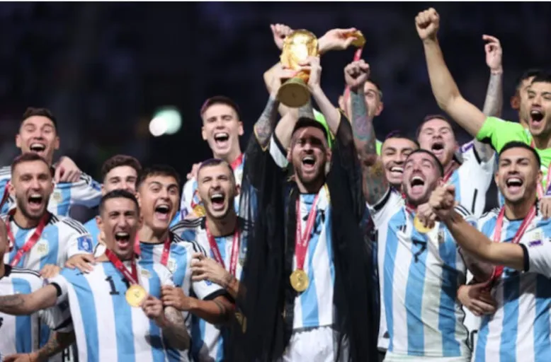 Argentina, a campeã da Copa do Mundo de 2022 Reprodução/Twitter @FIFAWorldCup