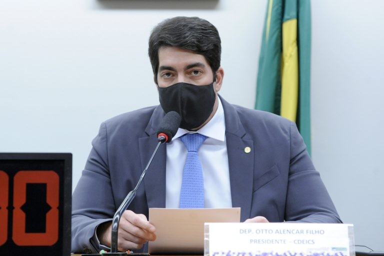 Alencar Filho: medida em favor das instituições que mais empregam no País - (Foto: Cleia Viana/Câmara dos Deputados)