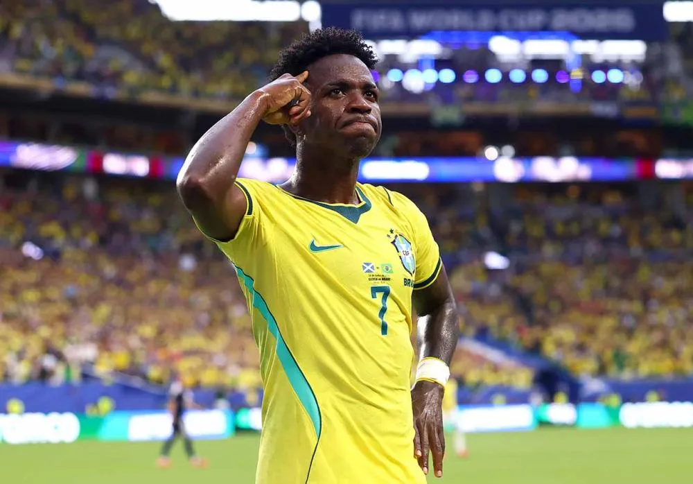 Vini Jr. baila em cima da Escócia, e Brasil passa em primeiro. Neymar retorna