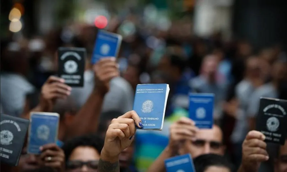 Paraíba atinge 943,6 mil empregos em fevereiro, alta de 6,6% em 12 meses, aponta Rais