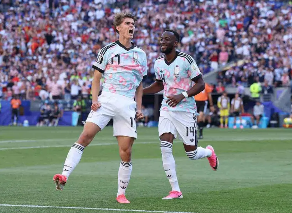 De Ketelaere marcou duas vezes na classificação belga - Foto: Alex Grimm/Getty Images