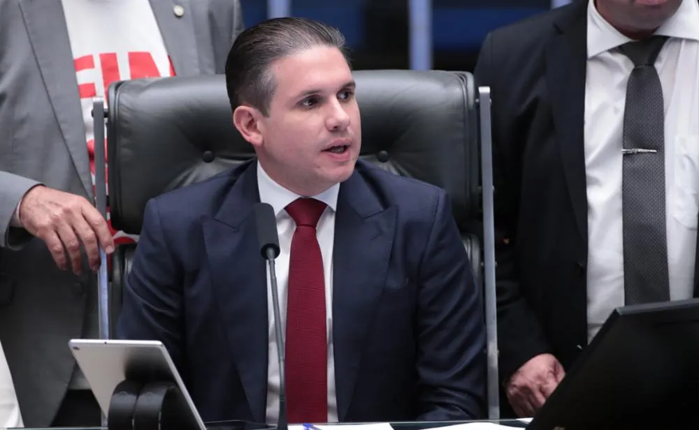 Motta cria comissões especiais sobre redução da maioridade penal e outros três temas