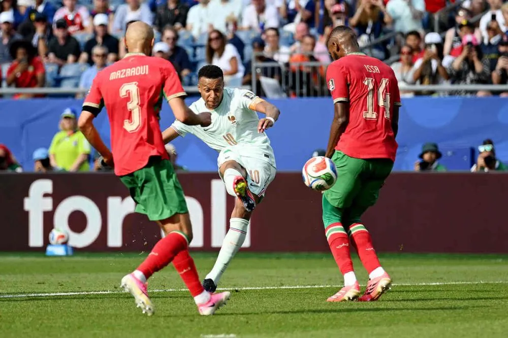 Mbappé mostrou que os grandes erram. Mas se redimem rápido - Foto: Shaun Botterill/Getty Images