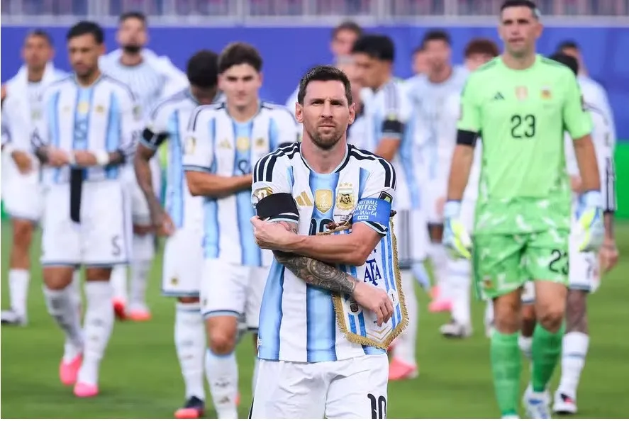 Scaloni faz mistério e pode fazer até quatro mudanças no time titular da Argentina na semifinal contra Inglaterra