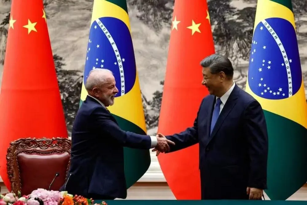 O presidente Luiz Inácio Lula da Silva e o líder chinês Xi Jinping na China - Foto: Ingshu Wang/POOL/AFP